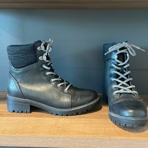 ✨Universal Thread Women's Combat Lace-Up Boot Black Size 7✨